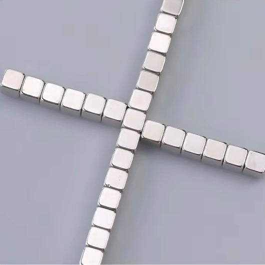 Rubiks Cube Nail Art Magnet - Dam Nail Polish