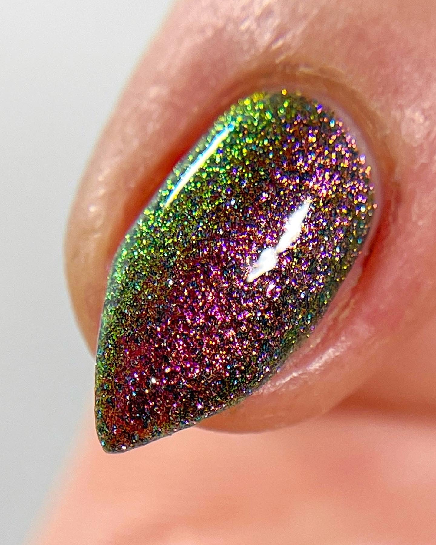 Feelin' It - Red/Orange/Green/Blue Multichrome Reflective Nail Polish - Dam