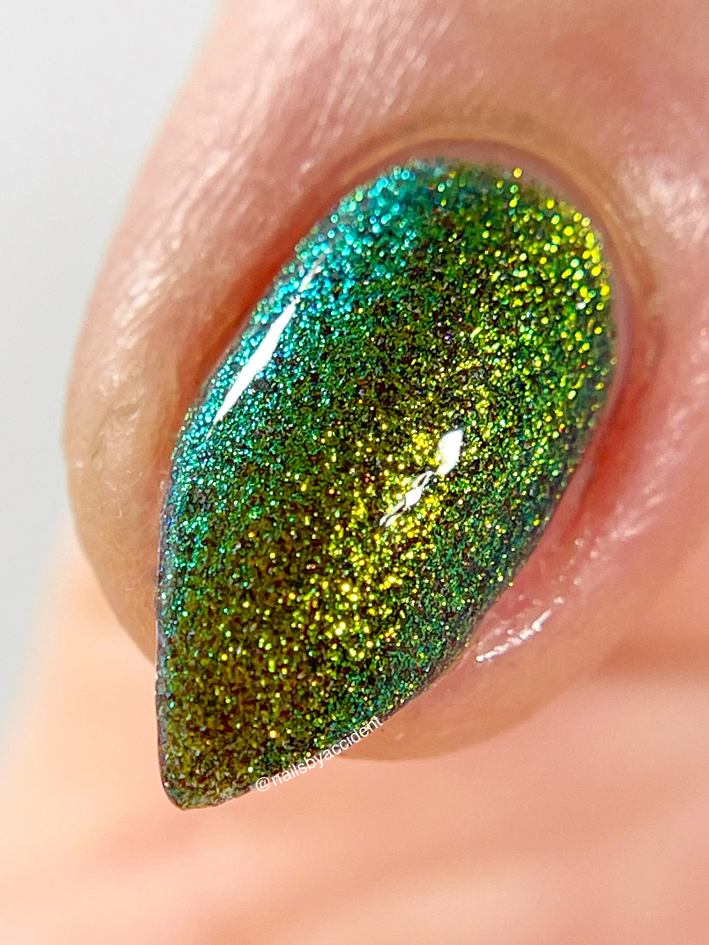 Mood - Green/Gold/Orange/Red Multichrome Reflective Nail Polish - Dam