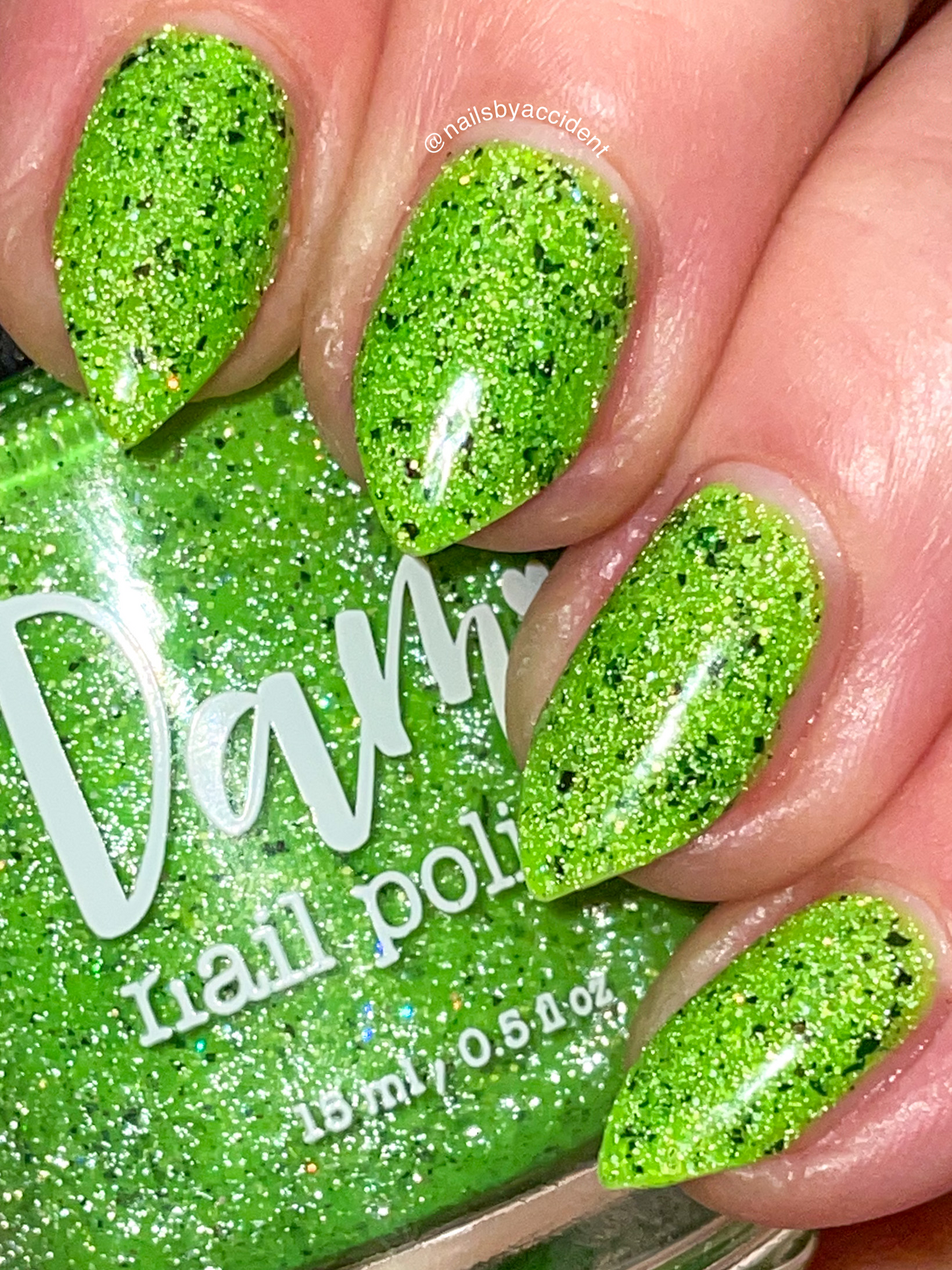 Jenica - Survivor Series - Neon Green Reflective Glitter Nail Polish - Dam