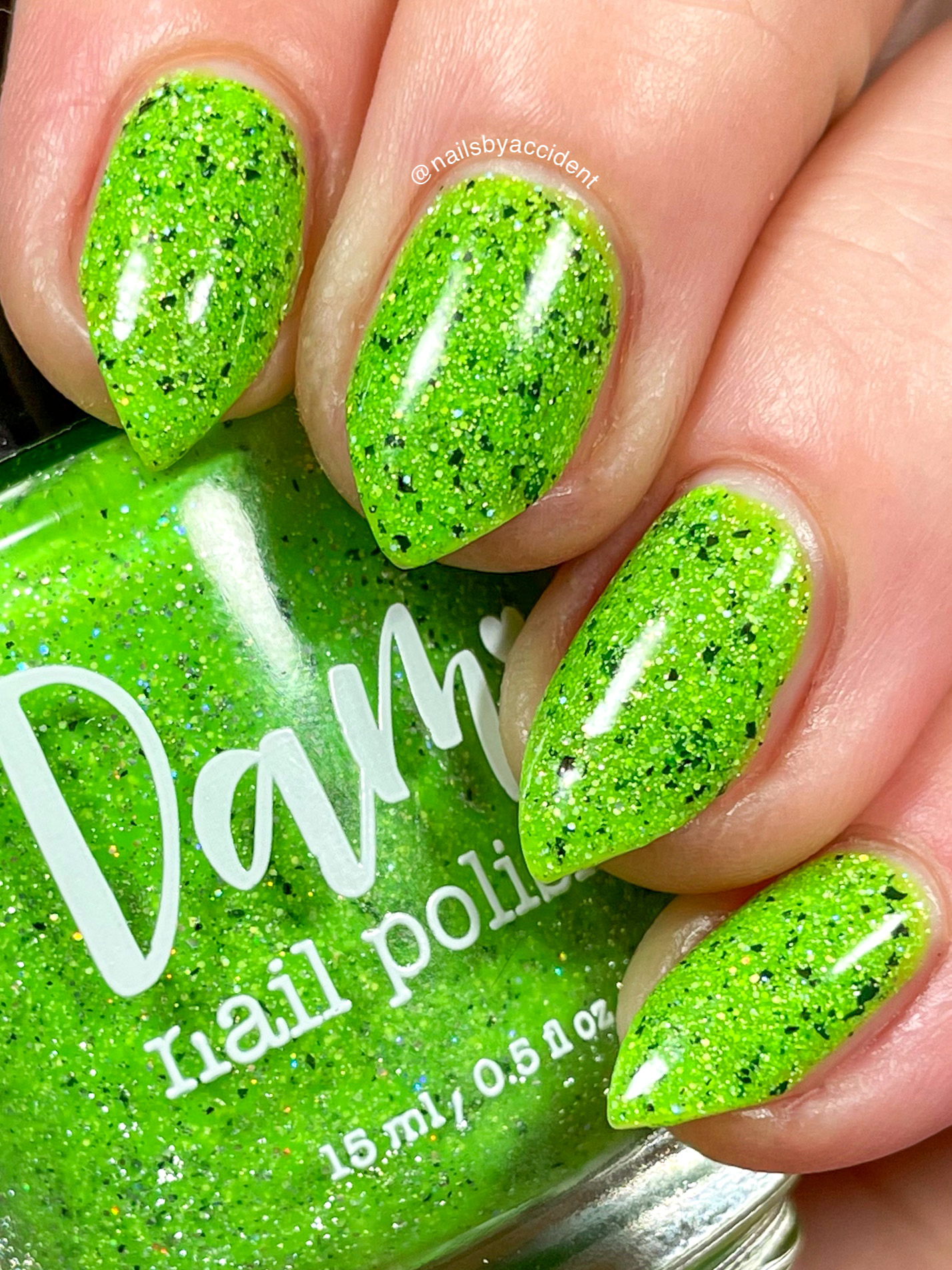 Jenica - Survivor Series - Neon Green Reflective Glitter Nail Polish - Dam