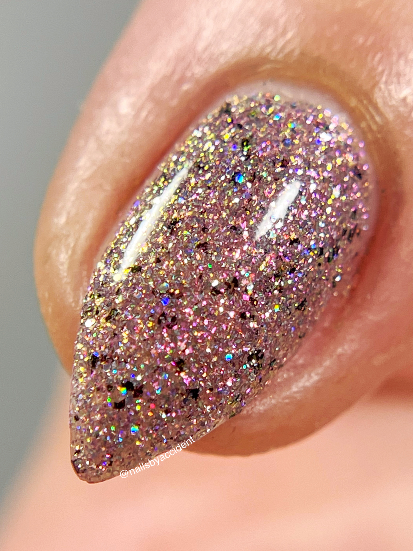 Kirsty - Survivor Series - Pink Gold Shimmer Reflective Glitter Nail Polish - Dam