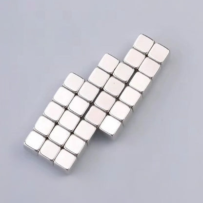 Rubiks Cube Nail Art Magnet - Dam Nail Polish