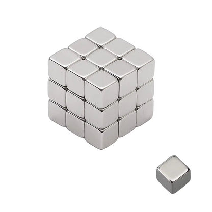 Rubiks Cube Nail Art Magnet - Dam Nail Polish