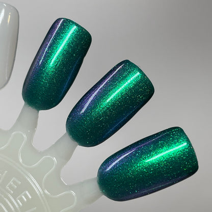 Enchanté  - Green Nail Polish - Shimmer Nail Polish - Dam Nail Polish