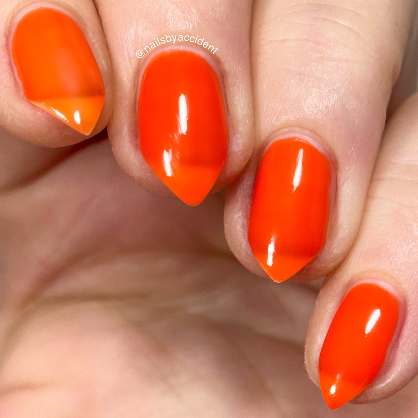 Clearly Rainbows - Thermal Nail Polish - Dam