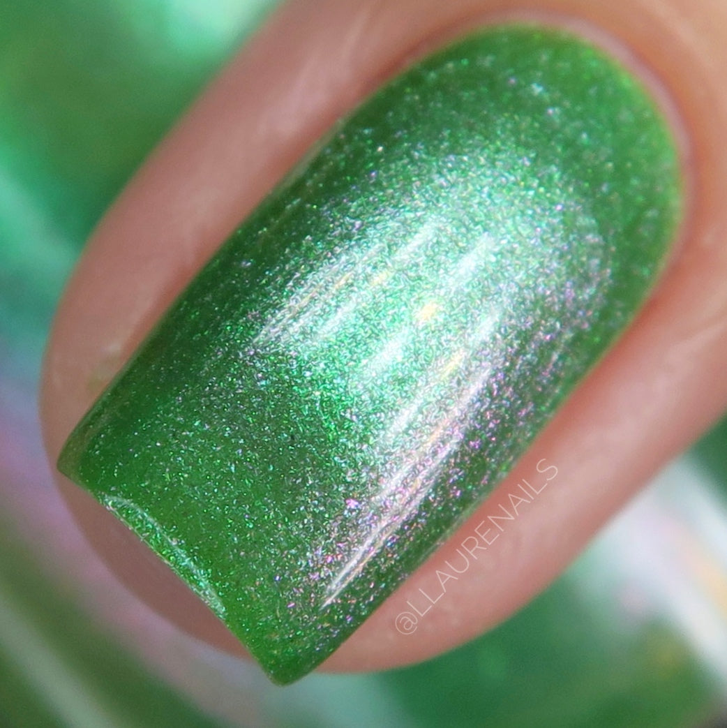 Green Apple Martini - Light Green Shimmer Nail Polish - Dam