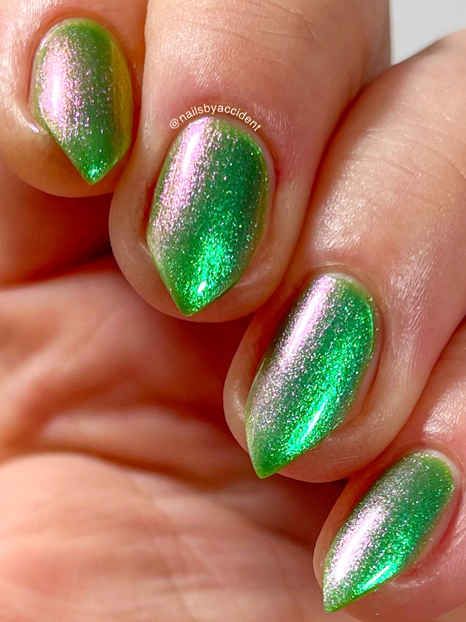 Green Apple Martini - Light Green Shimmer Nail Polish - Dam