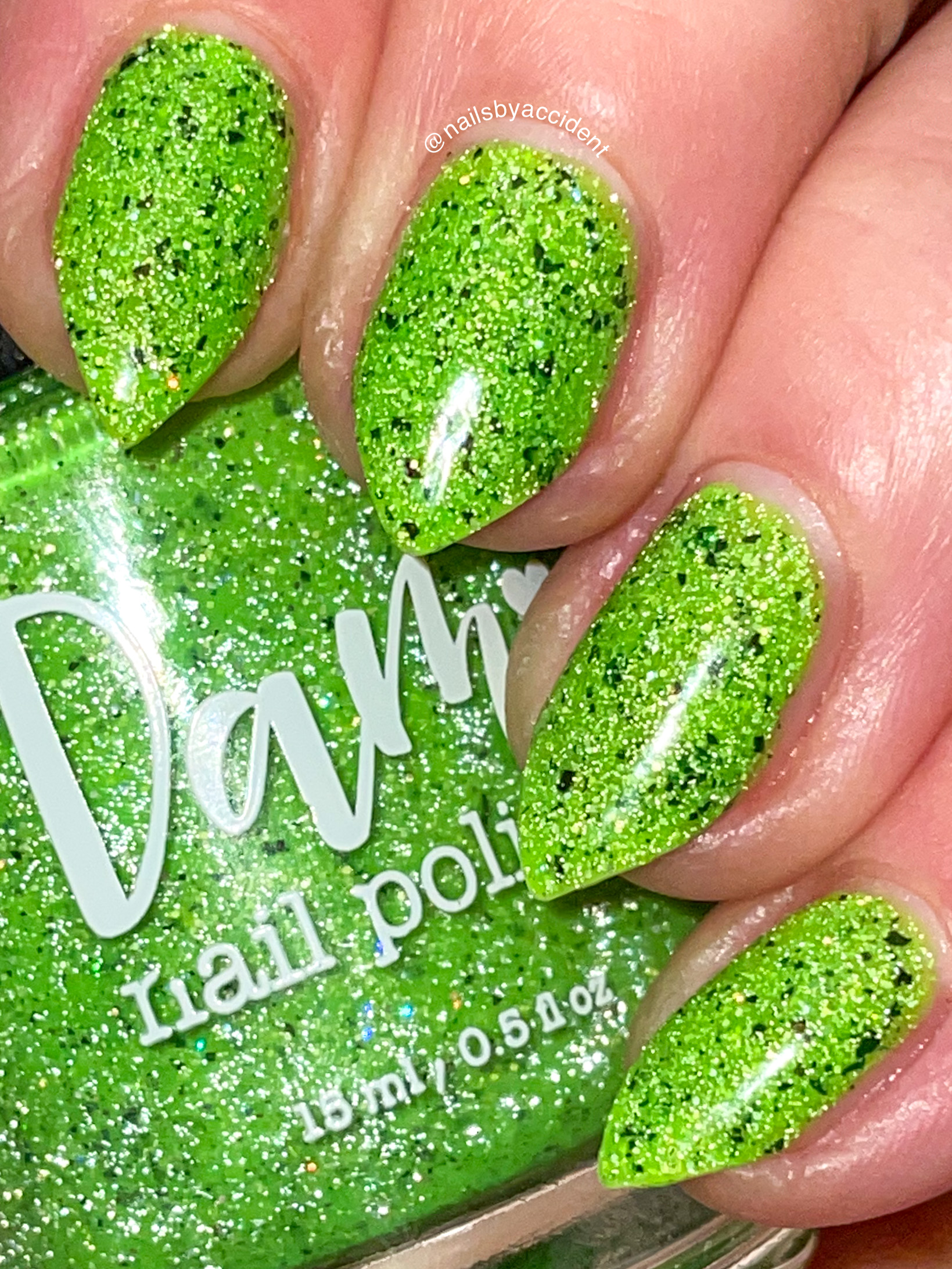 10 Best Neon Nail Polishes (And Reviews) - 2024 Update | Neon nail polish, Neon  nails, Nail polish