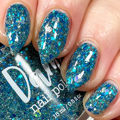 Devotion Ocean - Blue Reflective Glitter Nail Polish - Love Affair Trio - Dam