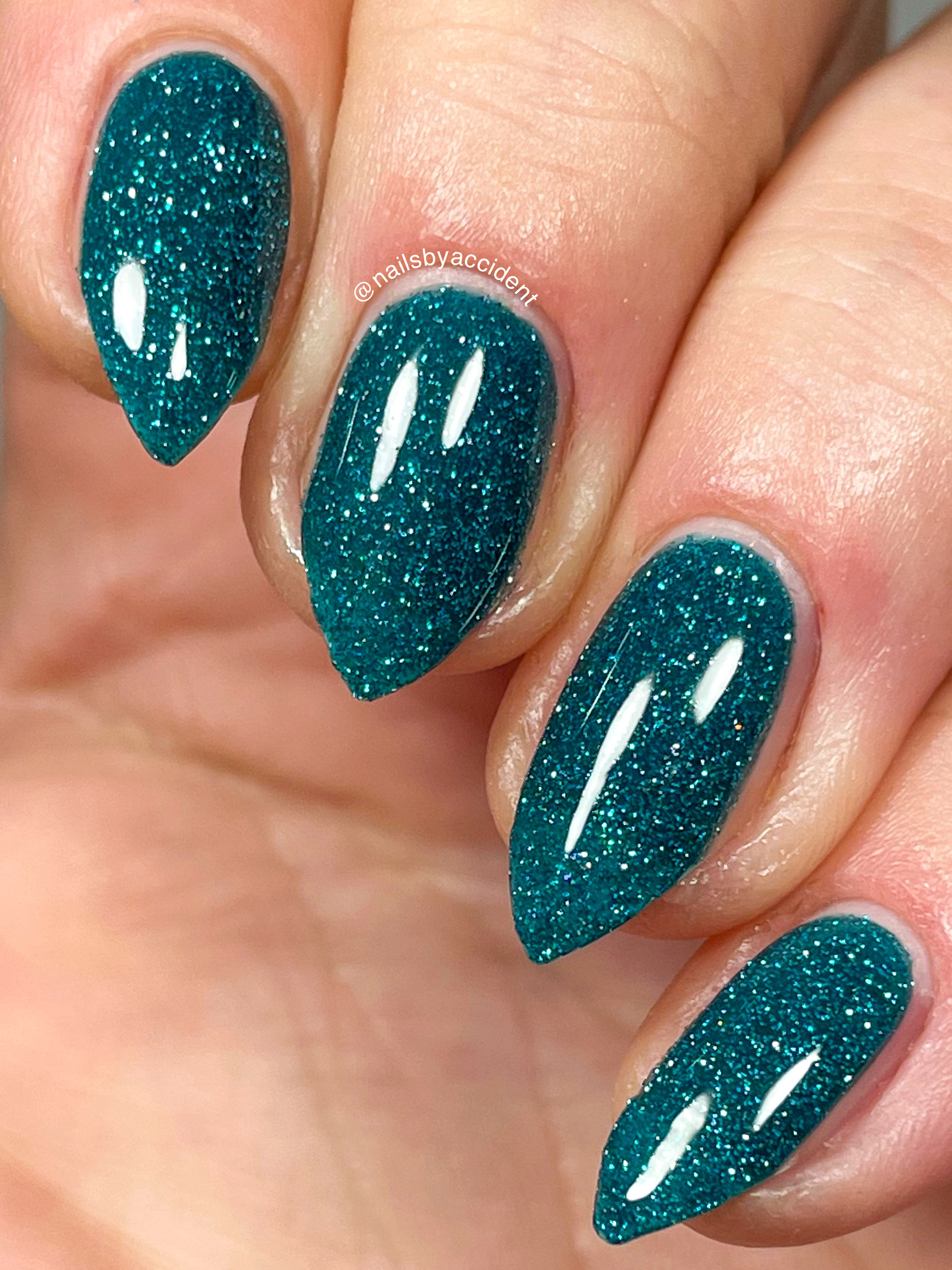 Pure Bliss - Teal Reflective Glitter Nail Polish - Dam