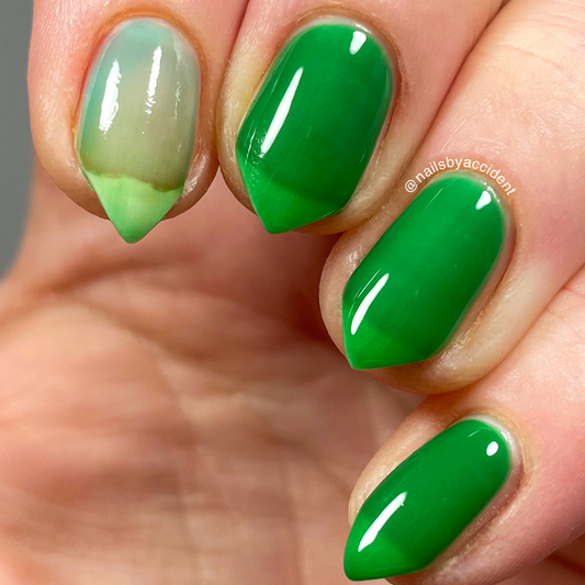 Now You See Green... - Thermal Nail Polish - Clearly Rainbows Collection - Dam